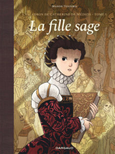 Couverture L'Escadron de Catherine de Médicis, une jeune fille tient dans sa main un livre, elle porte une tenue de l'époque moderne